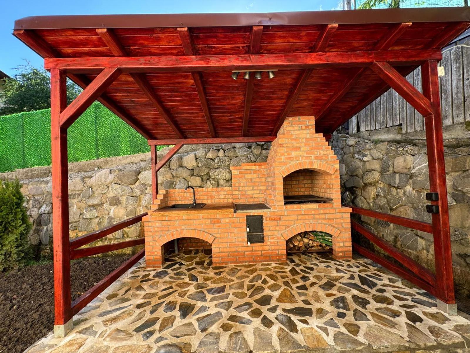 Ollie'S Mountain Chalet Buşteni Exterior foto